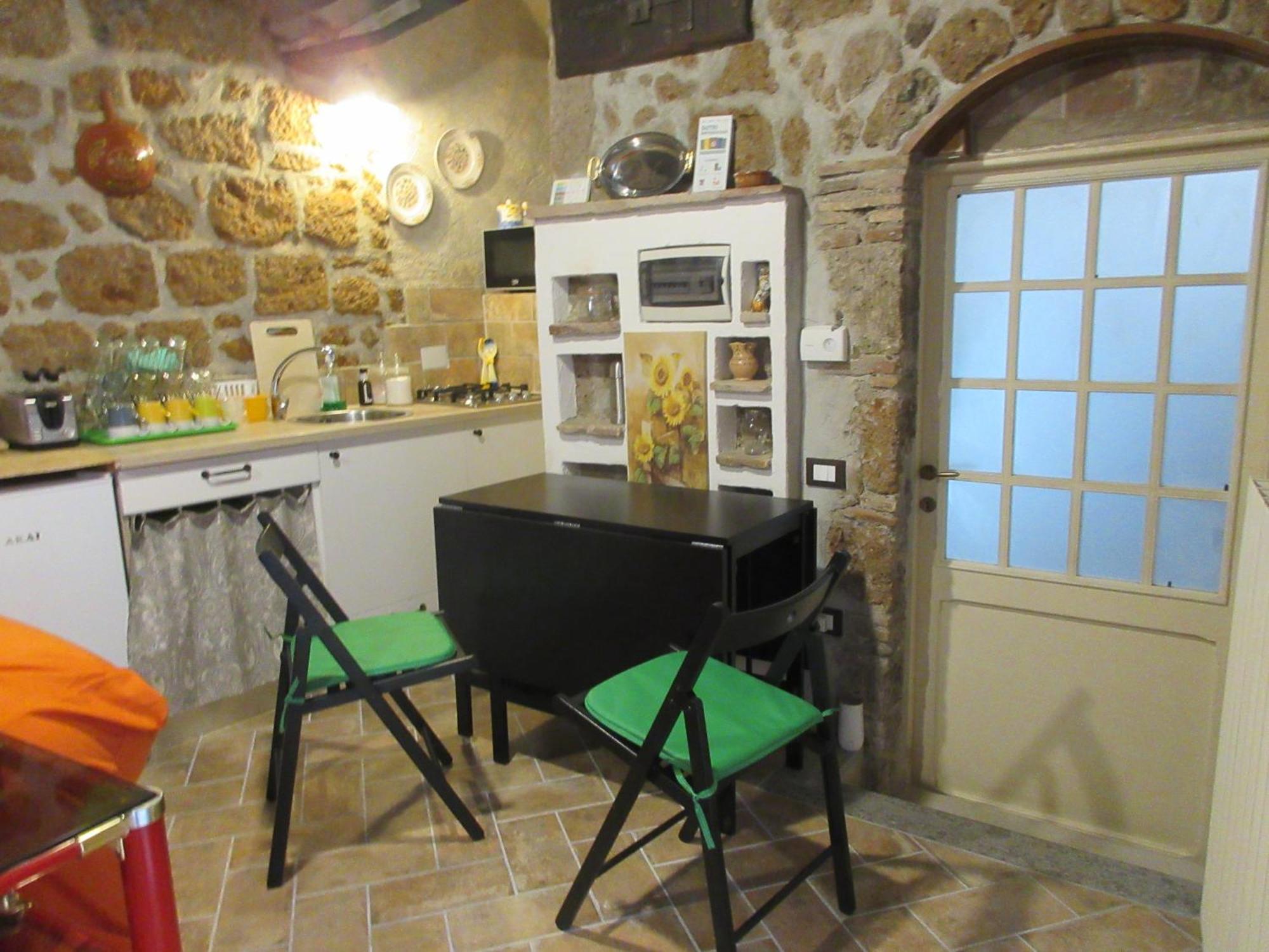 Hotel Radici Etrusche Sutri Zimmer foto